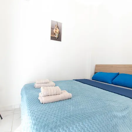 1 Apartamento *